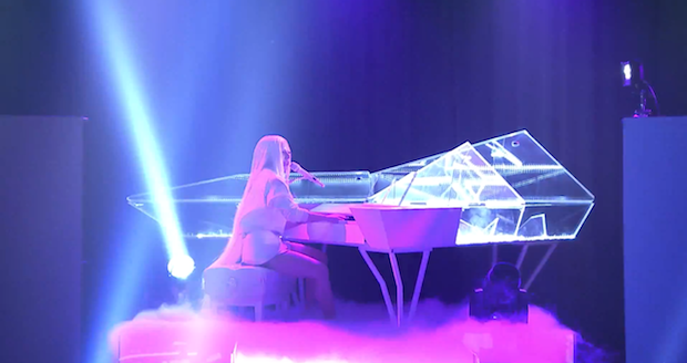 Lady-Gaga-ARTPOP-The-Tonight-Show-Piano.