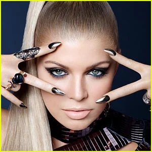 Fergie ft Pitbull Track ‘Feel Alive’