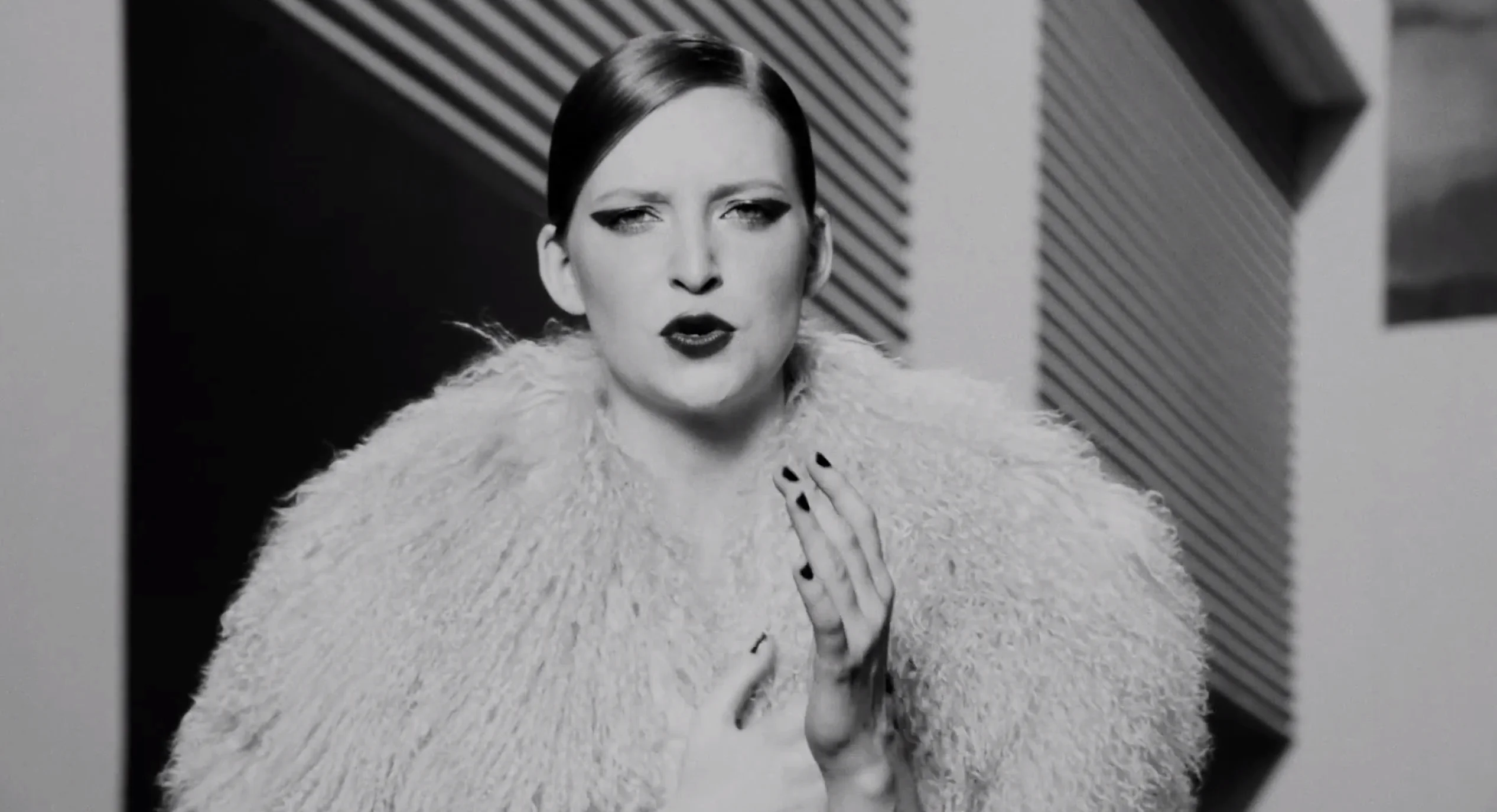 FAYE – ‘Breathe Out’ Music Video Premiere!