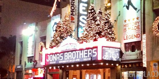 Jonas Brothers Pantages Theater Hollywood Sign