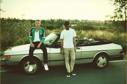 Macklemore-Ryan-Lewis-Cant-Hold-Us-ft.-Ray-Dalton