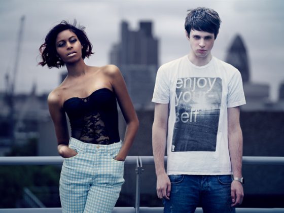 alunageorge "attracting flies" music video