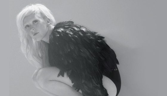 Ellie Goulding I Need Your Love Acoustic