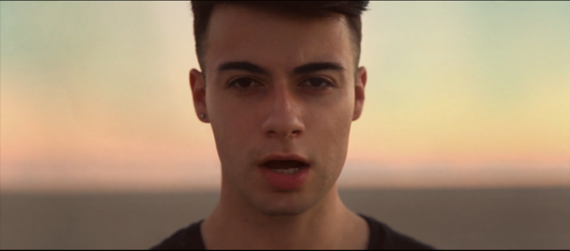 Kento Complicated Music Video