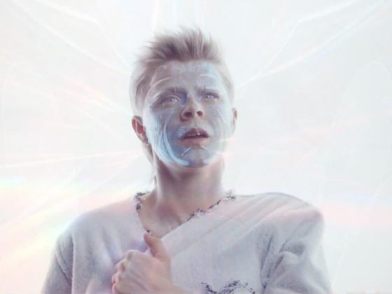 Robyn Monument Music Video