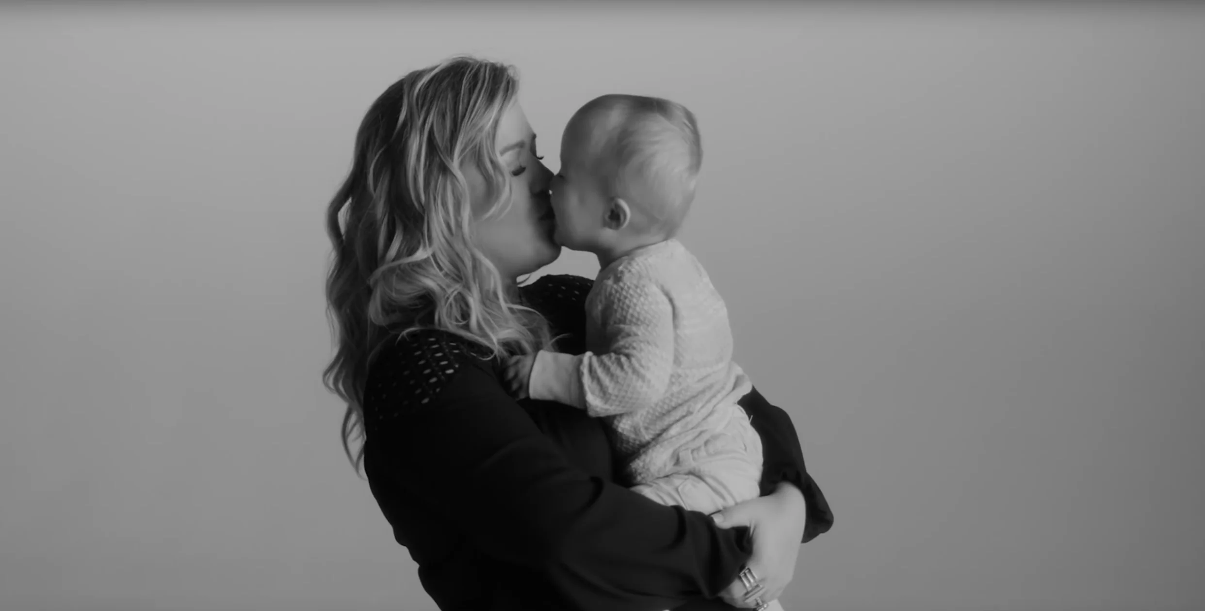 Kelly Clarkson Piece By Piece